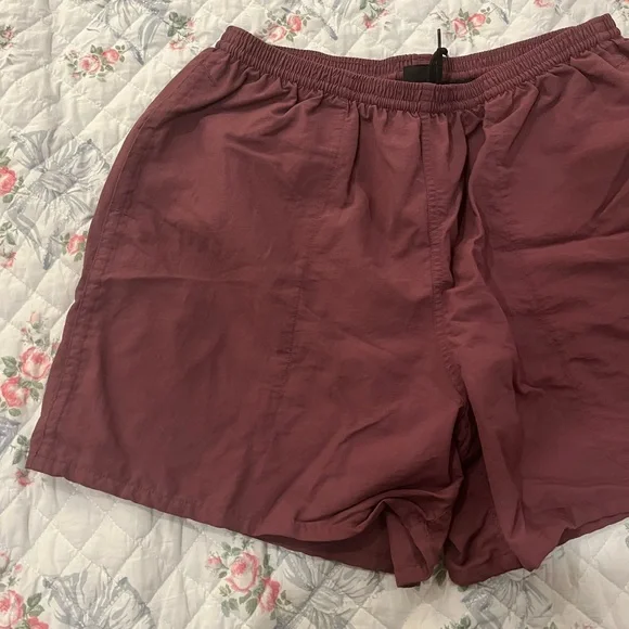 SOLD Men’s Patagonia Swim Shorts Size Large - Picture 2 of 9